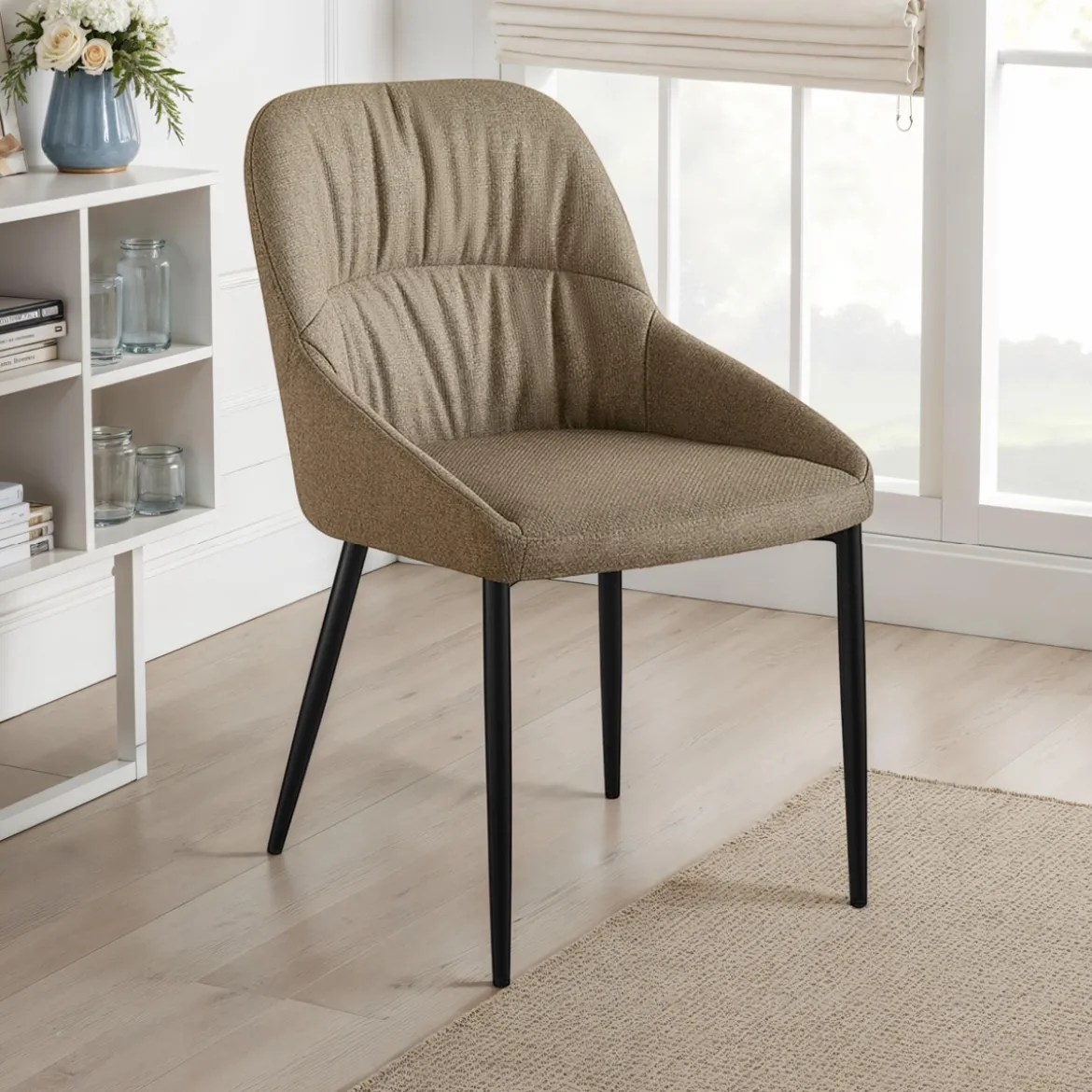 Alice Brown Sedia Imbottita tessuto marrone chiaro easy clean struttura metallo nero opaco h85 l50 p57 seduta h45