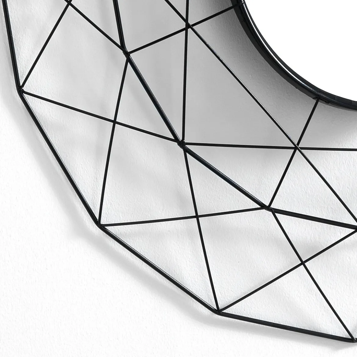 Diamond 70 specchiera da parete in metallo verniciato nero opaco d68x5 cm