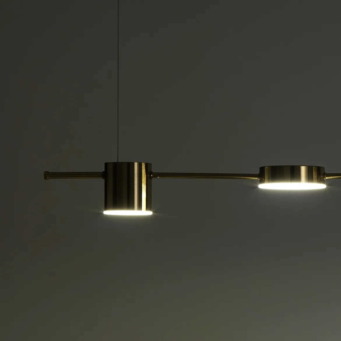 Domino led mind lampadario in alluminio colore ottone anticato opaco regolabile 160x10 h130 cm