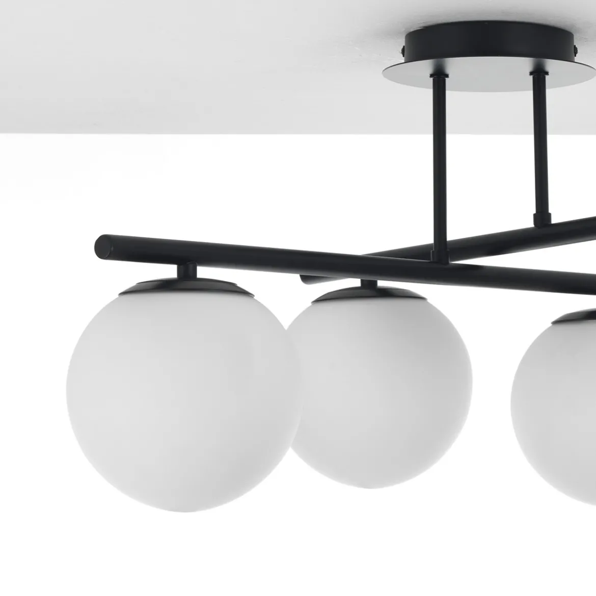 Galaxy black lampadario in metallo nero opaco sfere in vetro bianco opaco cm.60x60 h30 cm