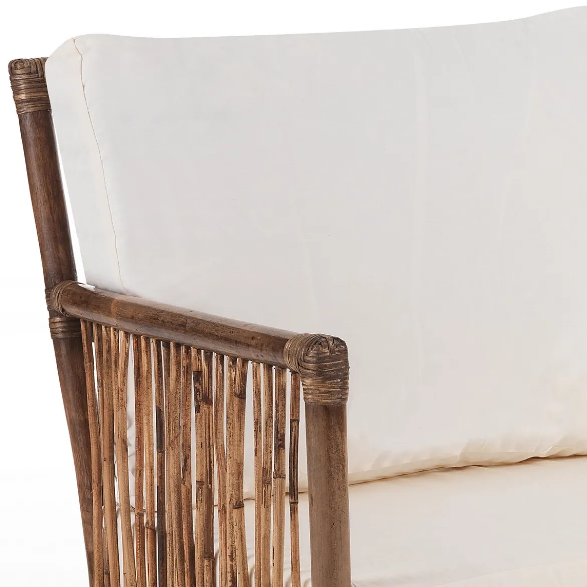 Granada white divano 2 posti in rattan con cuscini in cotone per interno/esterno 116x70xh84 cm