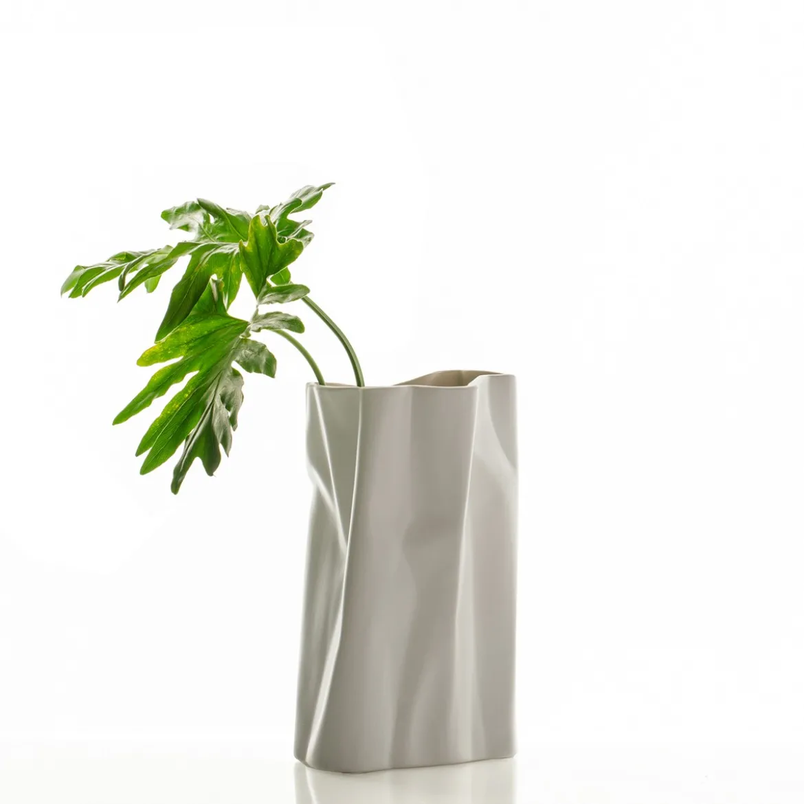 Ligio white vaso in ceramica colore bianco finitura opaca 14x14x26 cm