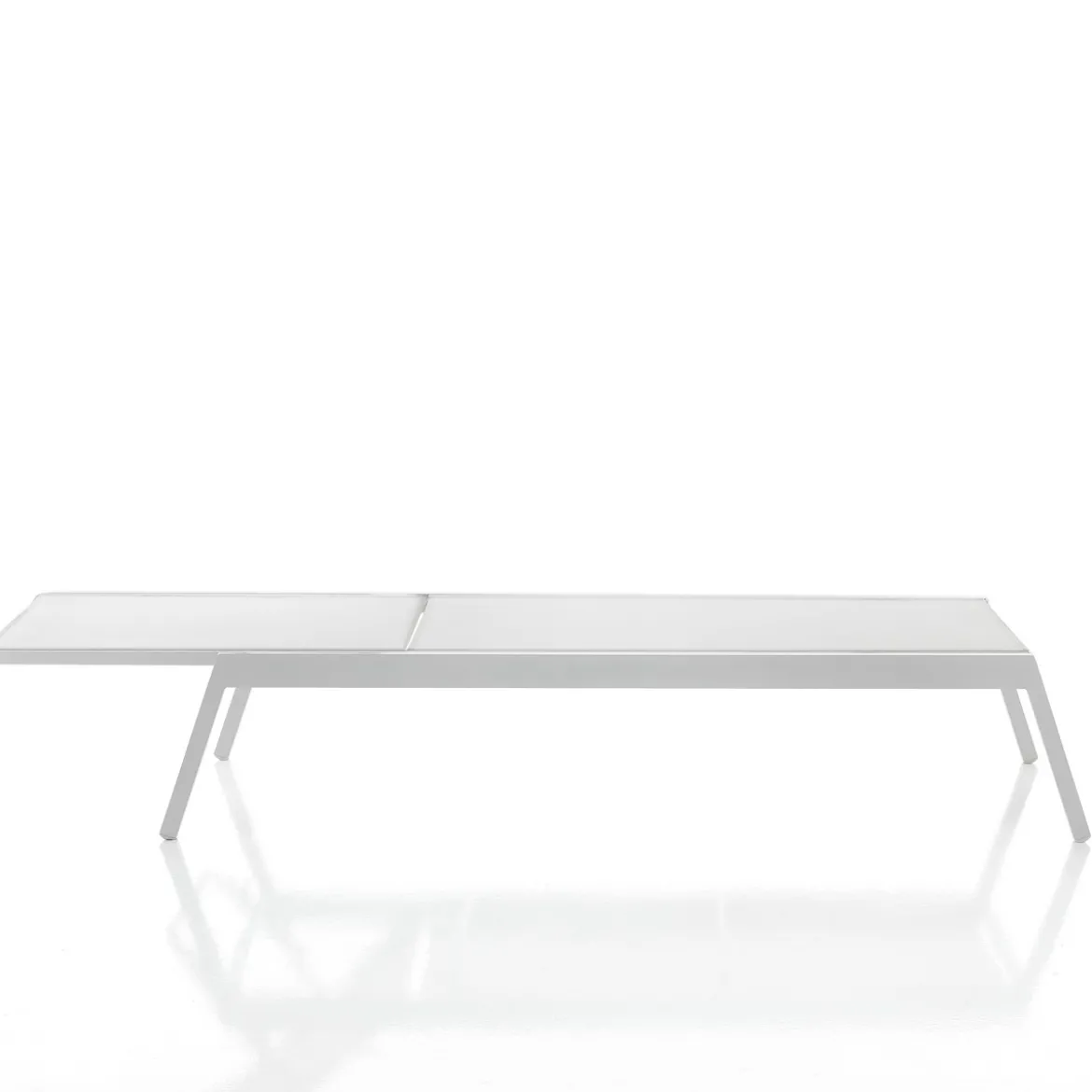 Milos lettino da mare in alluminio bianco opaco e tessuto textilene bianco 56x200xh35 cm