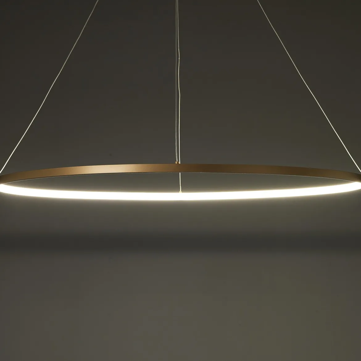 Oval ring gold lampadario in allumino oro opaco con filo regolabile d 60/100 h92 cm
