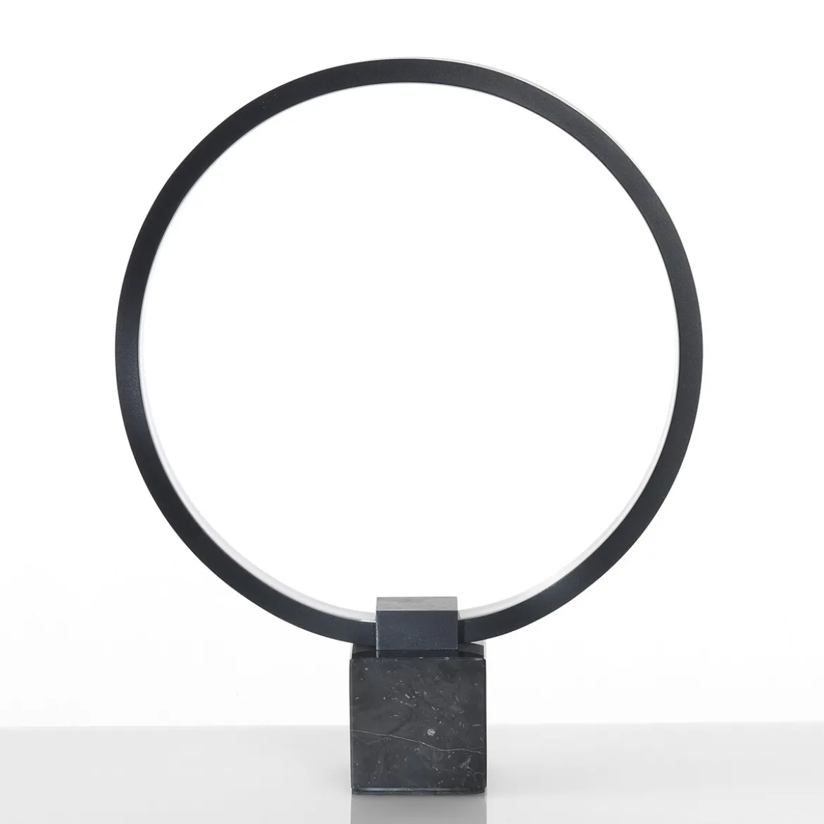Ring lampada da tavolo led in metallo verniciato nero opaco con base in marmo nero 30x7 h37 cm
