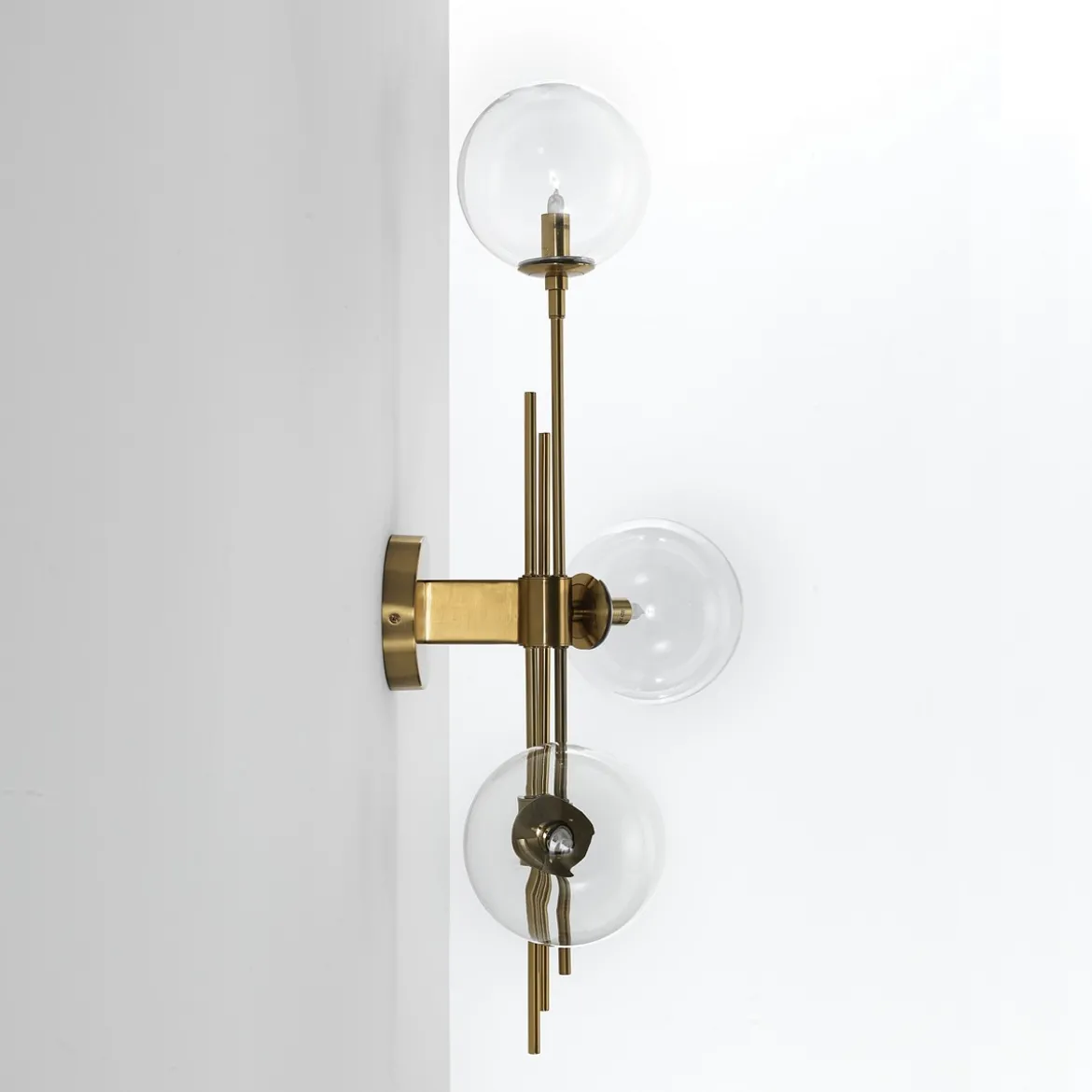 Roy lampadario / applique in metallo verniciato ottone opaco con sfere in vetro 74x20 h23 cm