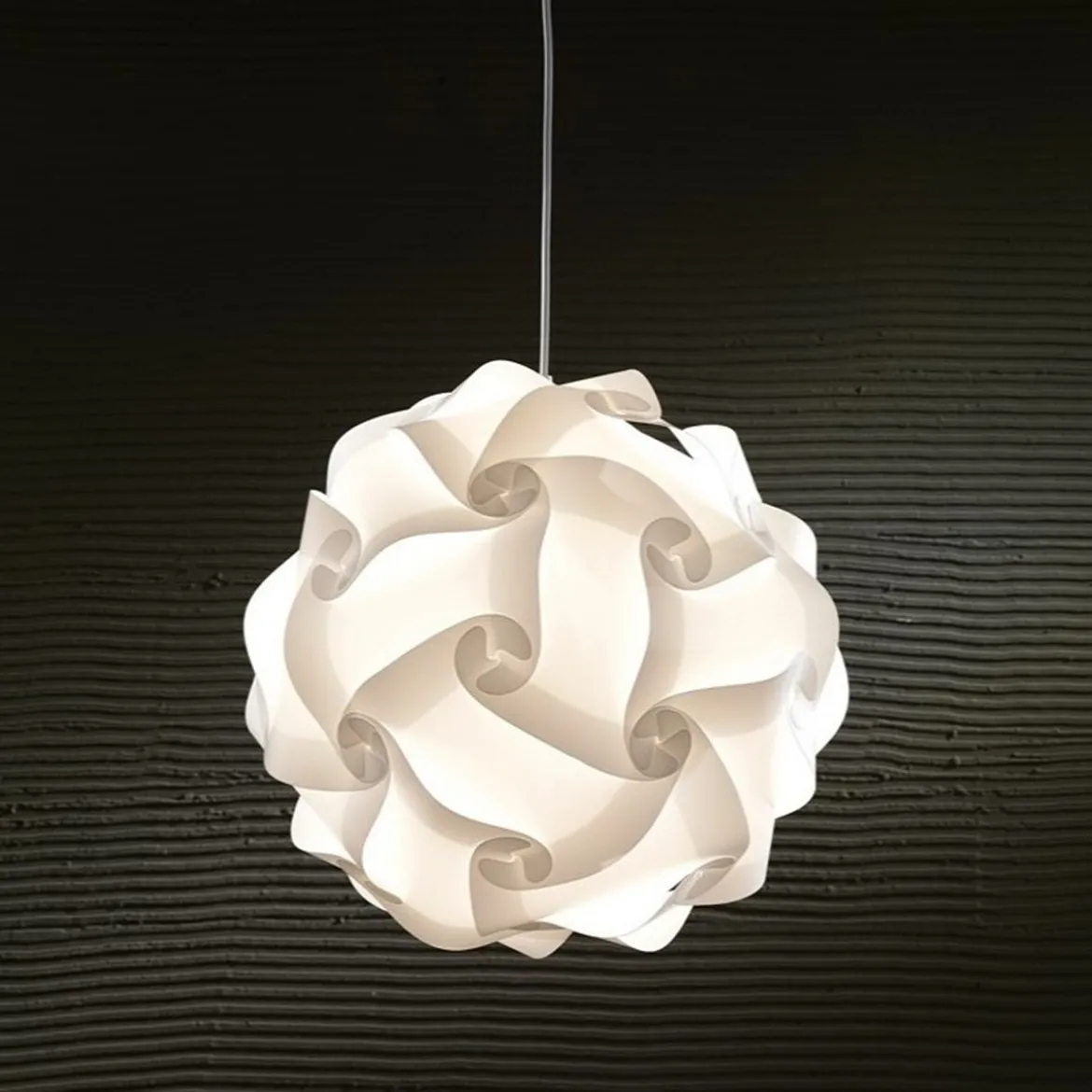 Rullo lampadario in polipropilene bianco con filo regolabile d44 h44 cm