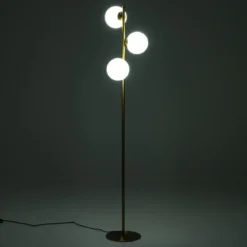 Street brass lampada da terra ottone in acciaio finitura ottone sfere in vetro bianco d30 h160 cm