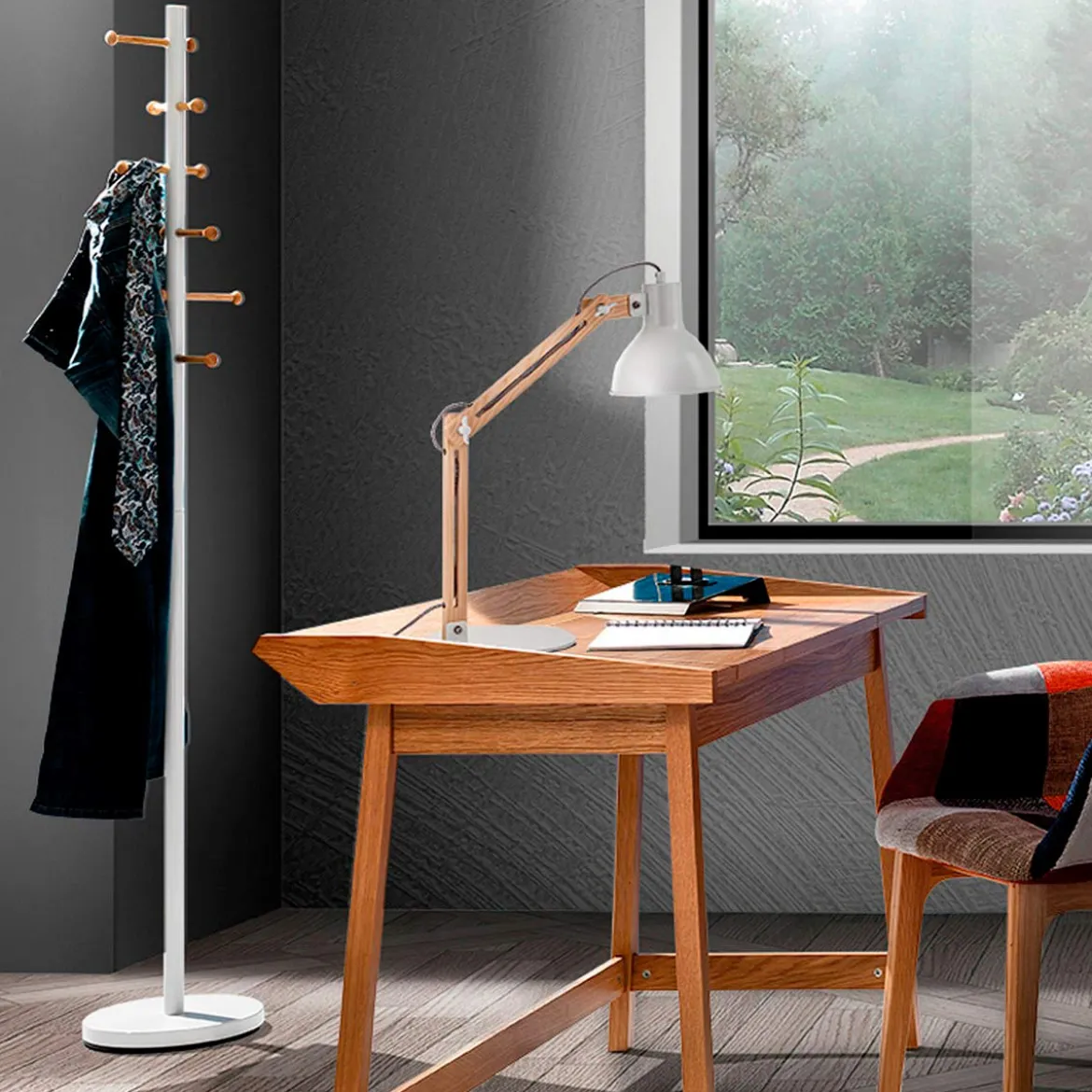 Varm lampada da tavolo in legno massello finitura rovere h61 d20 cm